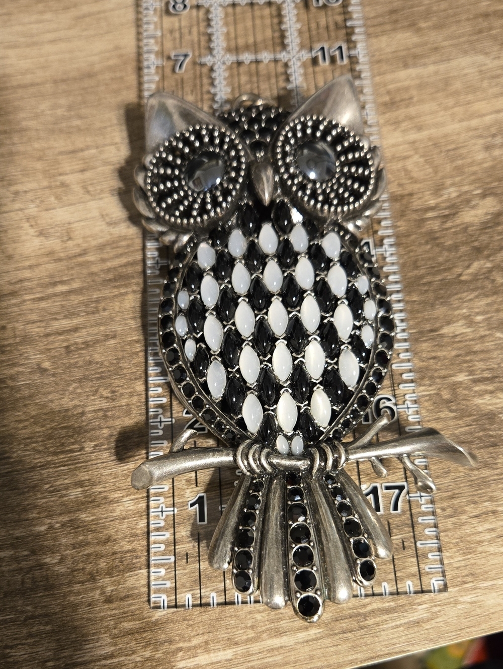 Rara Avis Iris Apfel Bejeweled Owl Statement Perfume Pendant - Picture 6 of 6